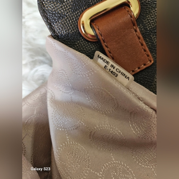 Michael Kors Brown Signature Tote Bag - Picture 9 of 15